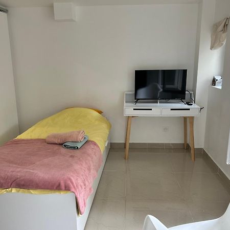 Chambre 14M2 Massy  Bagian luar foto